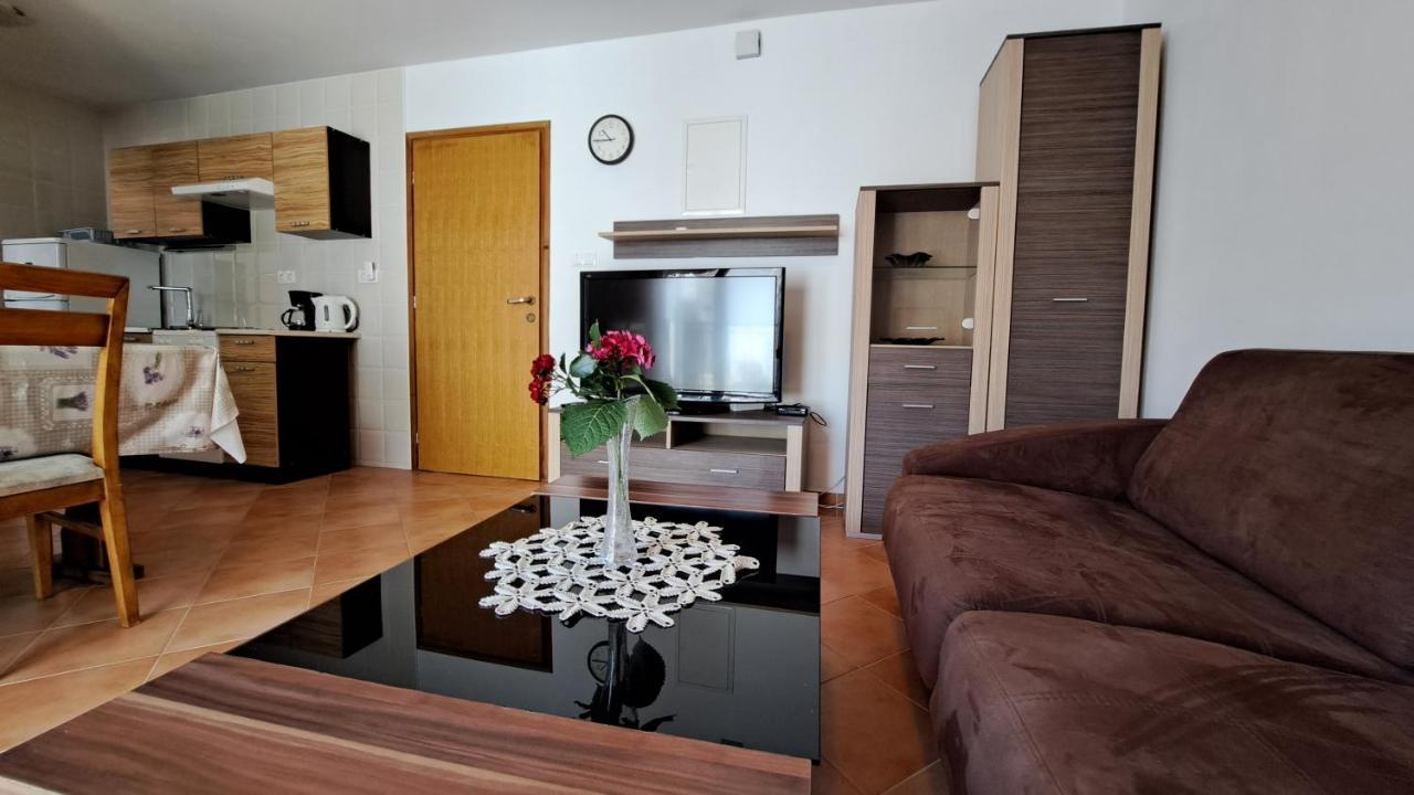 Cozy Apartments Baska Luaran gambar
