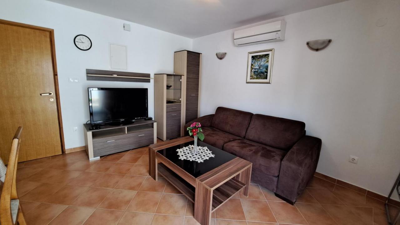 Cozy Apartments Baska Luaran gambar