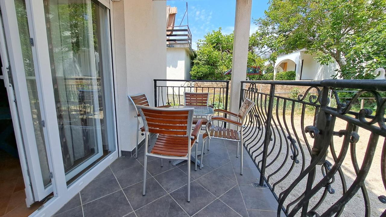 Cozy Apartments Baska Luaran gambar