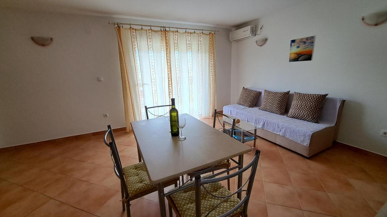 Cozy Apartments Baska Luaran gambar