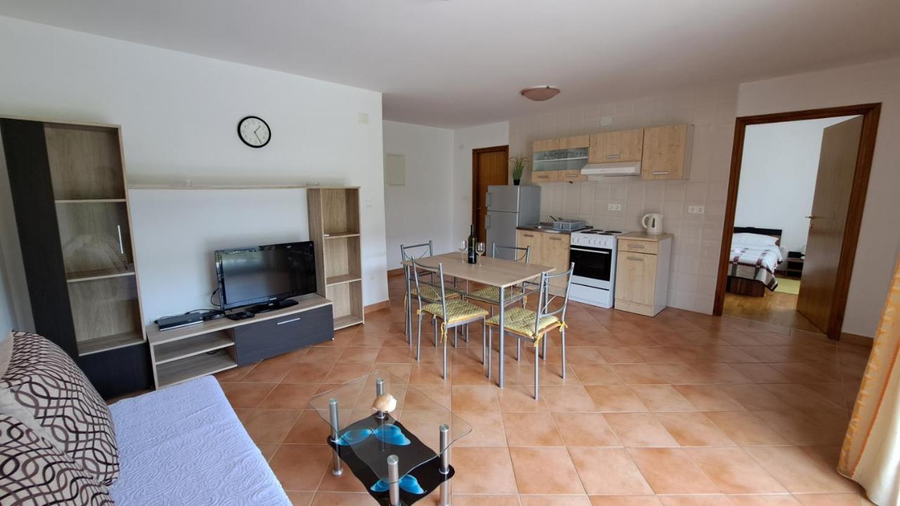 Cozy Apartments Baska Luaran gambar
