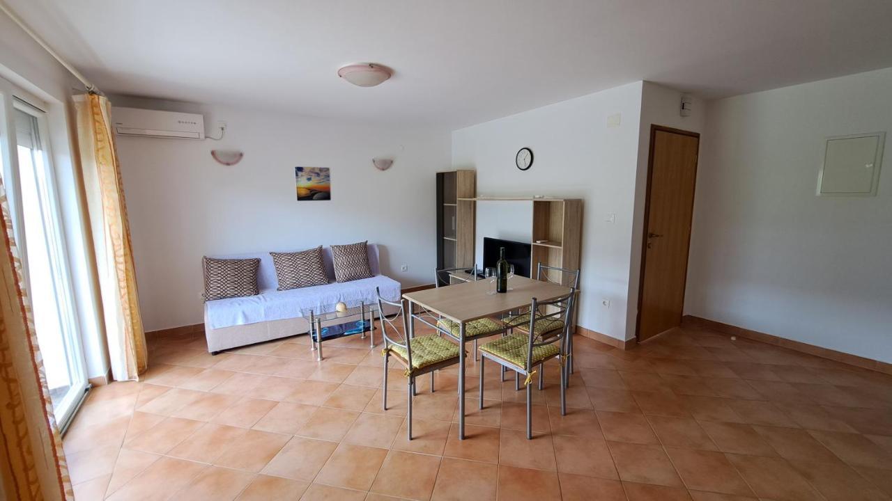 Cozy Apartments Baska Luaran gambar