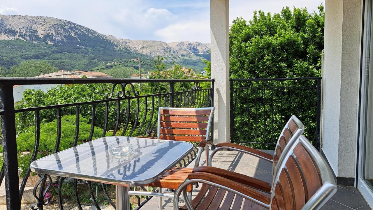 Cozy Apartments Baska Luaran gambar