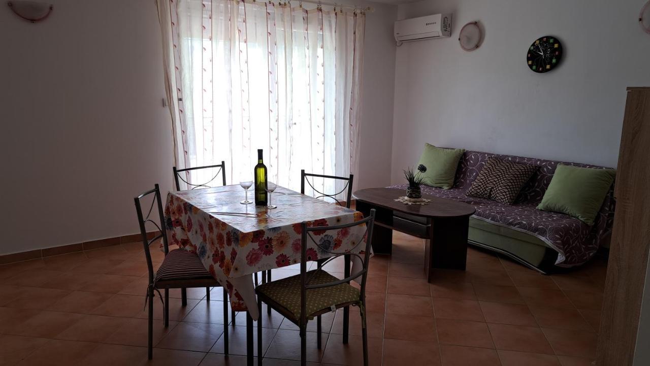 Cozy Apartments Baska Luaran gambar