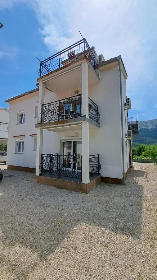 Cozy Apartments Baska Luaran gambar
