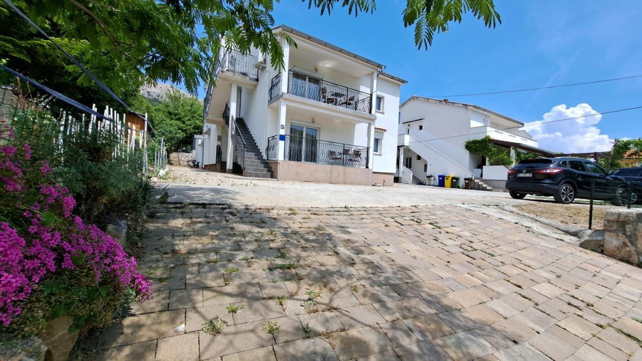 Cozy Apartments Baska Luaran gambar
