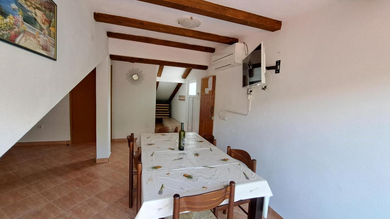 Cozy Apartments Baska Luaran gambar