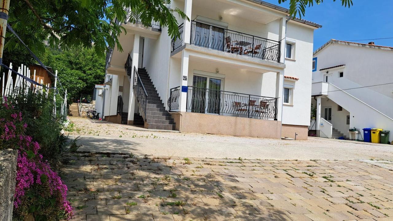 Cozy Apartments Baska Luaran gambar